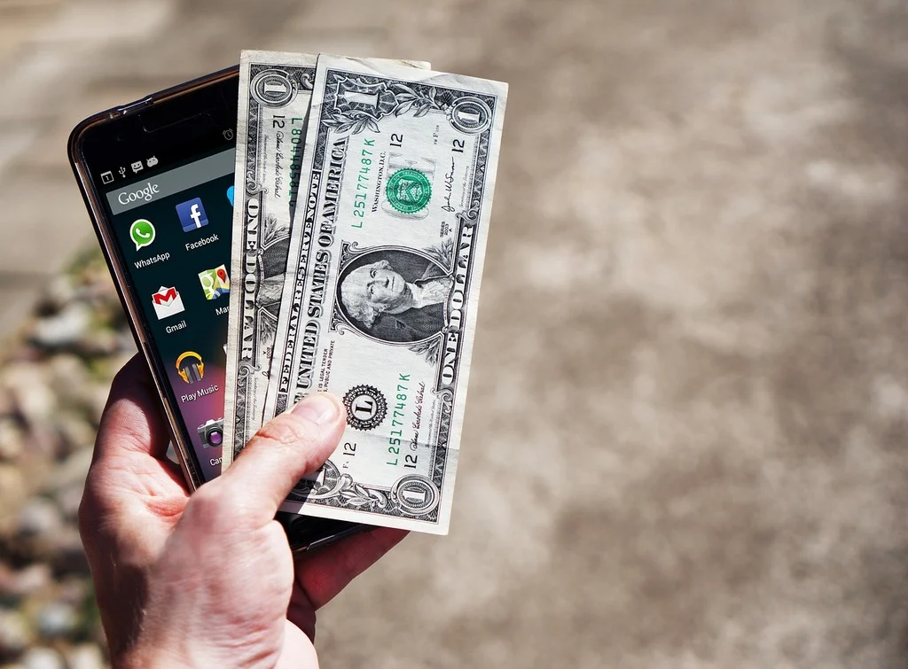 How to Make Money From Your Phone in 2026: Beginner to Advanced Guide